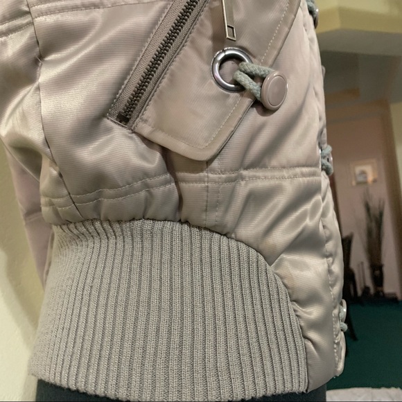 Refuge puffer vest - Picture 7 of 10